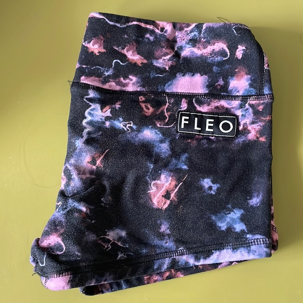 FLEO shorts